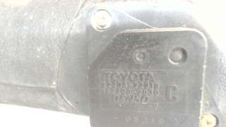 Расходомер воздуха Toyota FJ Cruiser 2007г. 2220422010 - Фото 2