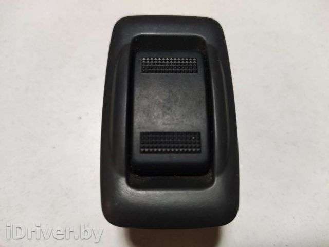Кнопка стеклоподъемника заднего правого Mazda 626 GF 1998г. GE4T6638065 - Фото 1
