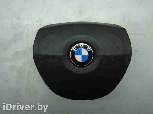 Подушка безопасности водителя BMW 5 F10/F11/GT F07 2013г.  - Фото 1