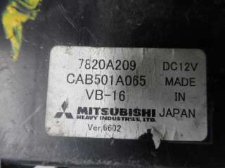 Блок комфорта Mitsubishi Outlander XL 2008г.  - Фото 3