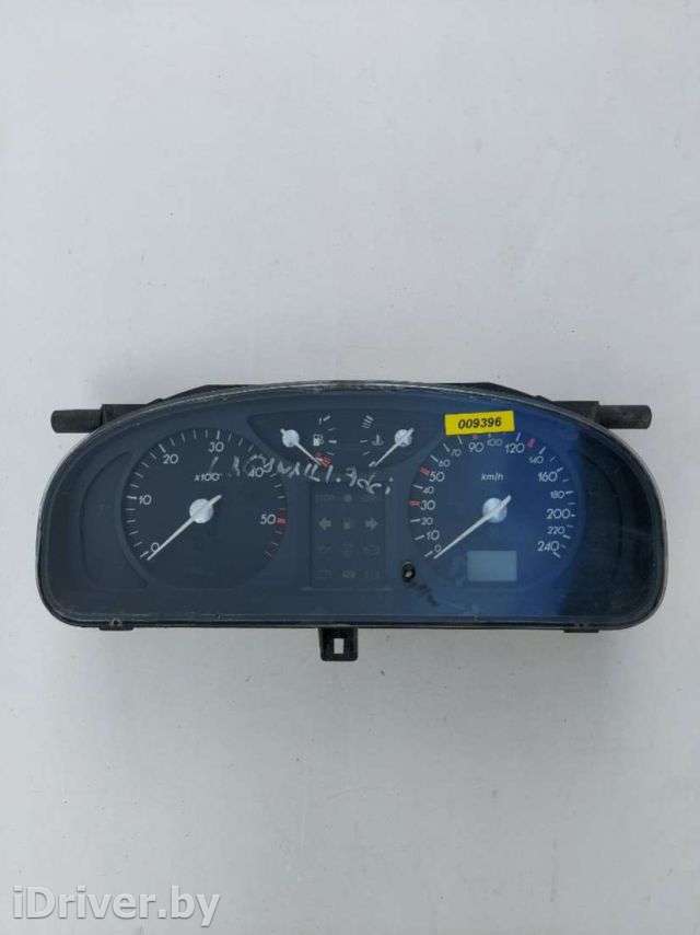 Щиток приборов (приборная панель) Renault Laguna 2 2002г. 8200218863 - Фото 1