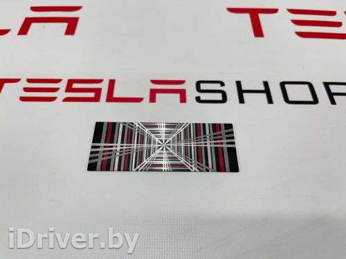 эмблема Tesla model X  1740543-00-A - Фото 1