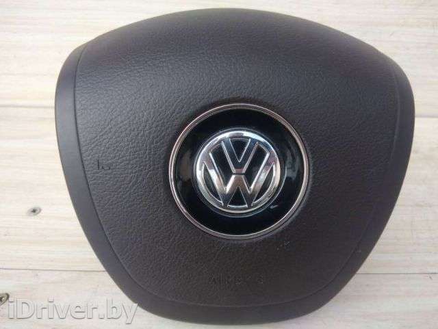 Подушка безопасности водителя Volkswagen Touareg 2 2011г.  - Фото 1
