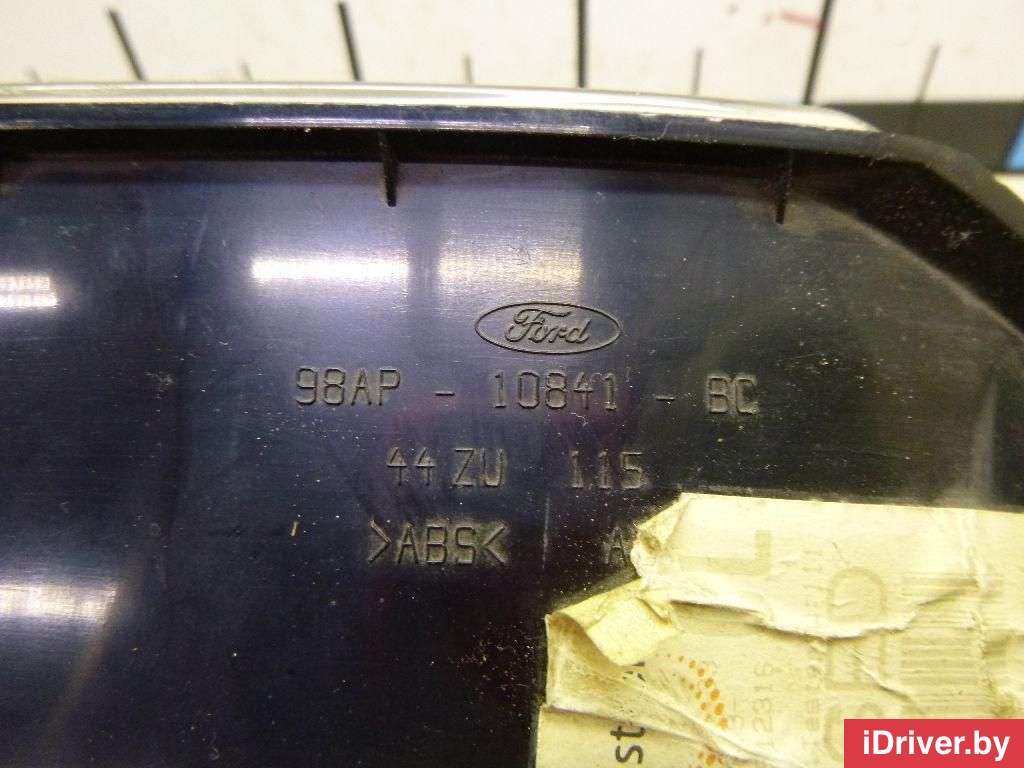 Панель приборов Ford Focus 1 2000г. 98AP10841BC Ford  - Фото 6