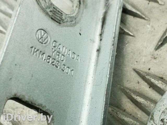 Петля капота Volkswagen Golf 5 2005г. 1km823301 , artMJA19996 - Фото 1