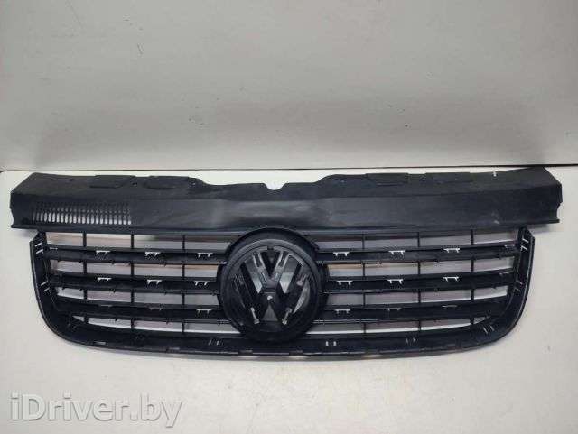 Решетка радиатора Volkswagen Multivan T5 2006г. 7H5807101 - Фото 1