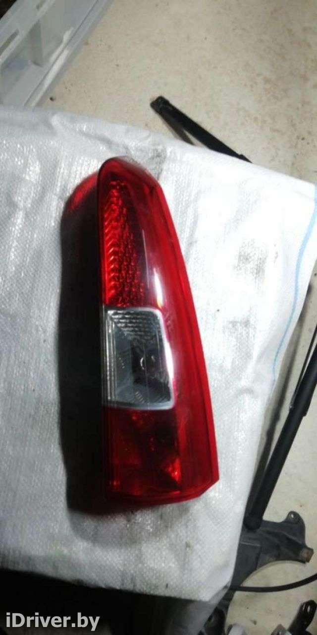 Фонарь габаритный задний правый Volvo V70 2 2007г. 30643331 - Фото 1