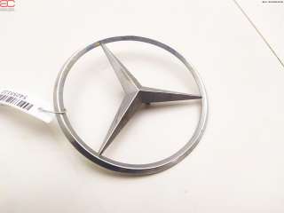 A2108800186 Эмблема Mercedes C W203 Арт 103.80-1765062