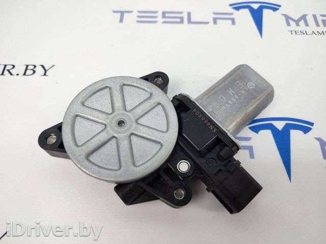 Двигатель электролюка левый Tesla model S 2014г. 6008620-00,LN-658VD - Фото 1