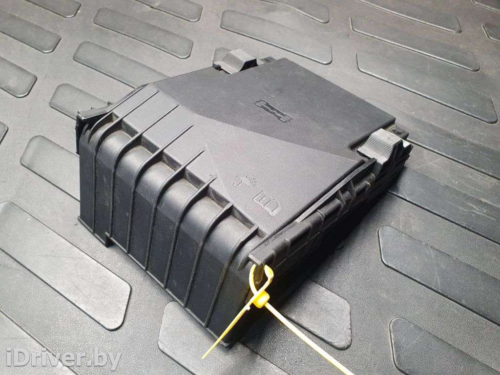 крышка блока предохранителей переднего Audi A3 8P 2006г. 1K0937132F,1K0937132G  - Фото 6