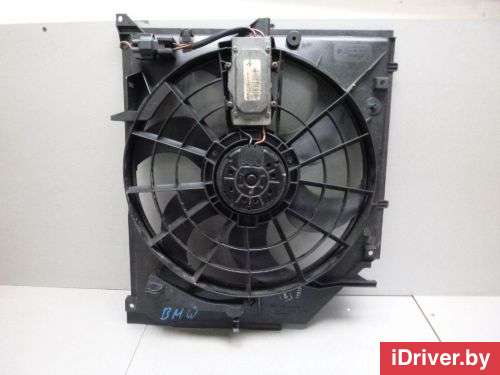 Вентилятор радиатора BMW 3 E46 2003г.  - Фото 1