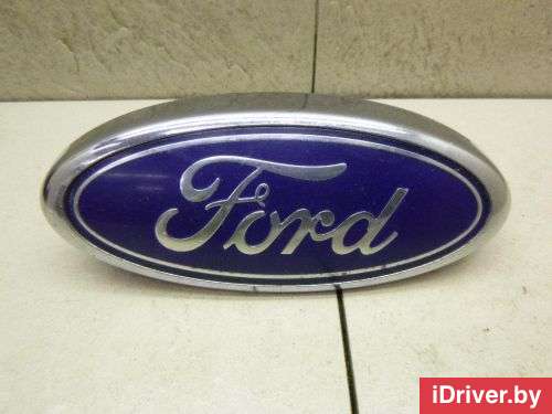 Эмблема Ford Kuga 1 2006г. 4M518216AA Ford - Фото 1