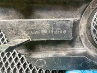 Заглушка (решетка) в бампер левая Mercedes GL X164 2006г. A1648851123 - Фото 5