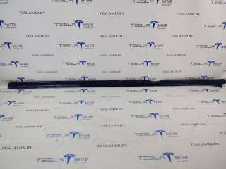 1012217-00 Молдинг (накладка кузовная) правый к Tesla model S Арт 16863