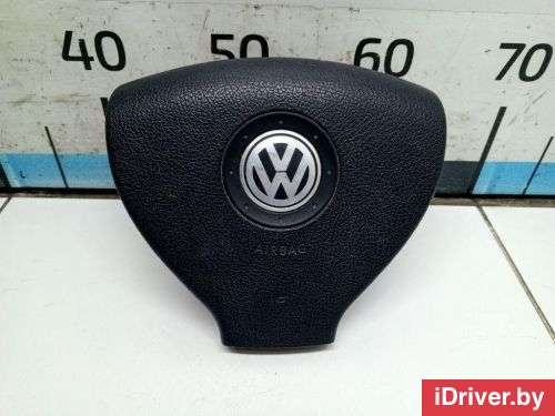 Подушка безопасности в рулевое колесо Volkswagen Tiguan 1 2008г. 5N08802011QB - Фото 1