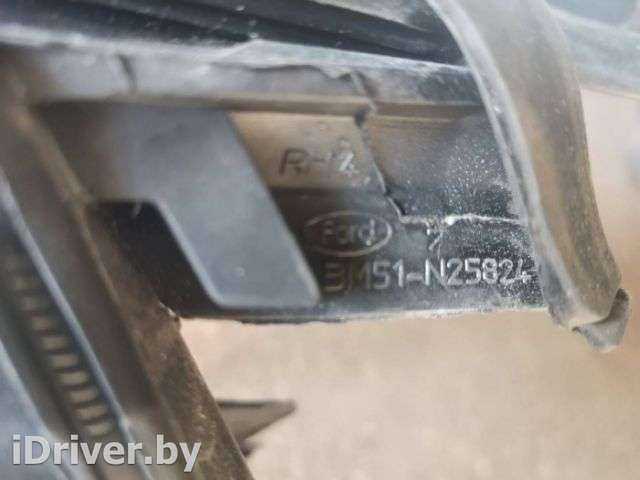 Уплотнитель Ford Focus 3 2013г.  - Фото 1