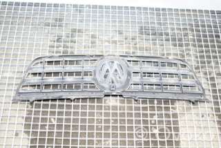 Решетка радиатора Volkswagen Touareg 1 2005г. 7l6853601a , artLFC19391 - Фото 9