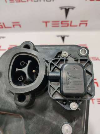 порт зарядный Tesla model Y 2021г. 1490374-10-E,1494364-00-A - Фото 3
