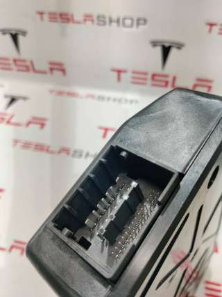 Блок контроля аккумулятора (АКБ) Tesla model 3 2019г. 1106394-21-L - Фото 4