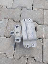 1K0199555 Подушка крепления двигателя к Volkswagen Caddy 3 Арт 111997091