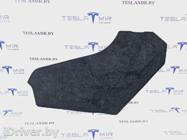 Облицовка накладка центральной консоли передняя правая Tesla model Y 2021г. 1493062-00,1494709-00 - Фото 1