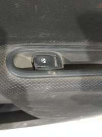  Кнопка стеклоподъемника к Renault Clio 3 Арт 4A2_14035