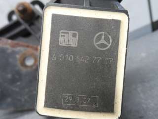 Датчик положения кузова Mercedes GL X164 2007г. 0105427717 - Фото 4
