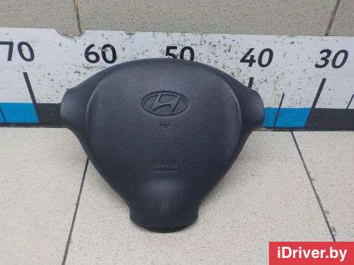 Подушка безопасности в рулевое колесо Hyundai Santa FE 1 (SM) 2001г. 5690026500 - Фото 1