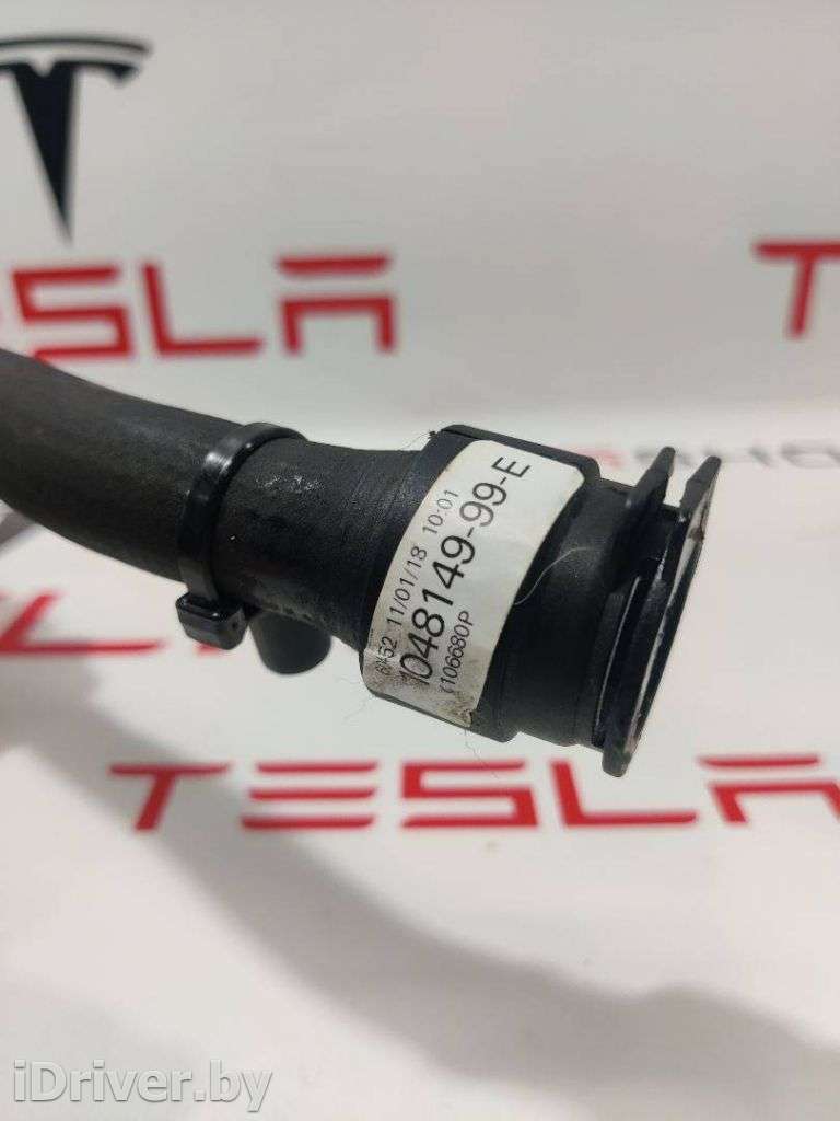 Патрубок (трубопровод, шланг) Tesla model X 2018г. 1048149-99-E,1048149-00-D,1092528-00-B  - Фото 2