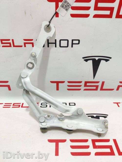 Петля крышки багажника правая Tesla model 3 2019г. 1092821-00-E,1667398-00-B - Фото 1