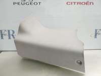  Обшивка стойки задней правой (накладка) к Peugeot Partner 2 Арт W5720312