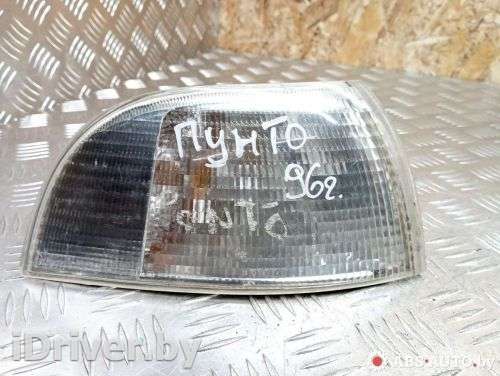 Поворотник правый Fiat Punto 1 1998г. 46402657, 46402655 - Фото 1