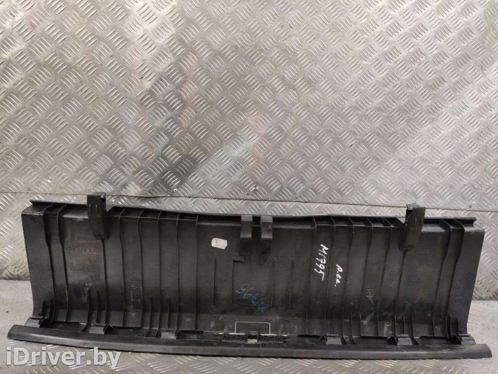Накладка замка багажника Volkswagen Passat CC 2015г. 3C8863485D  - Фото 3