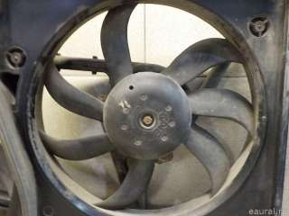 Вентилятор радиатора Volkswagen Golf 4 2003г.  - Фото 3