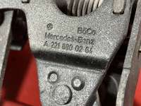 Ручка открывания капота Mercedes CL C216 2012г. A2218800264 - Фото 6
