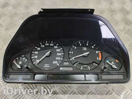Щиток приборов (приборная панель) BMW 5 E34 1991г. 1388801, 1389559 - Фото 1