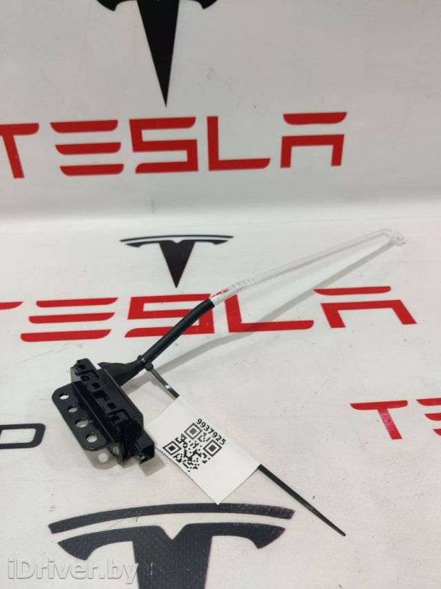 Подсветка номера Tesla model S 2022г. 1627365-02-B - Фото 1