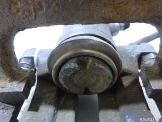 Суппорт тормозной задний правый Skoda Yeti 2007г. 1K0615424J VAG - Фото 4