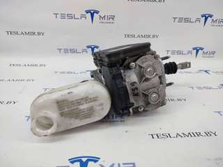 1037123-00 электрический усилитель тормозов к Tesla model S Арт 16264