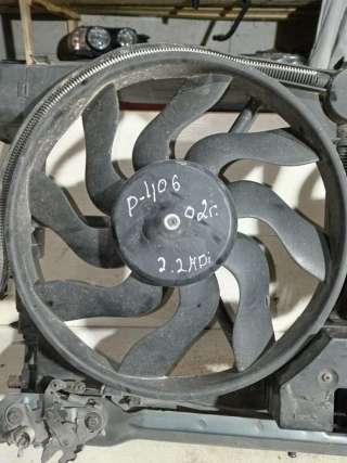 Вентилятор радиатора Peugeot 406 2002г.  - Фото 2