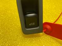 Кнопка открытия багажника Audi A7 1 (S7,RS7) 2013г. 4H0959831A - Фото 2