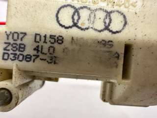 Активатор замка крышки топливного бака Audi Q7 4L 2007г. 4L0810773A - Фото 3