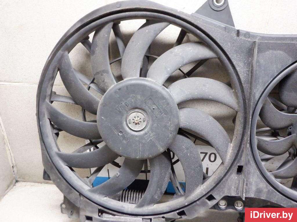 Вентилятор радиатора Audi A4 B6 2002г.   - Фото 2