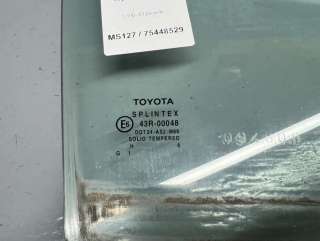 Стекло двери задней правой Toyota Avensis 2 2004г. 68103-05120 - Фото 2