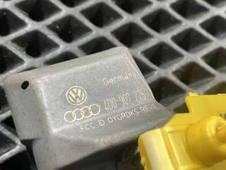Датчик давления в шине Audi A8 D3 (S8) 2006г. 4D0907275 - Фото 7