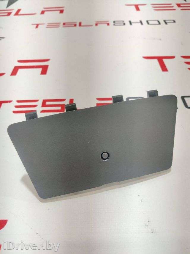 Датчик температуры Tesla model 3 2019г. 1045664-04-E,1105487-00-E - Фото 1