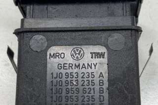 Кнопка аварийной сигнализации Volkswagen Golf 4 2002г. 1J0953235A, 1J0953235B, 1J0959621B , art10339191 - Фото 2