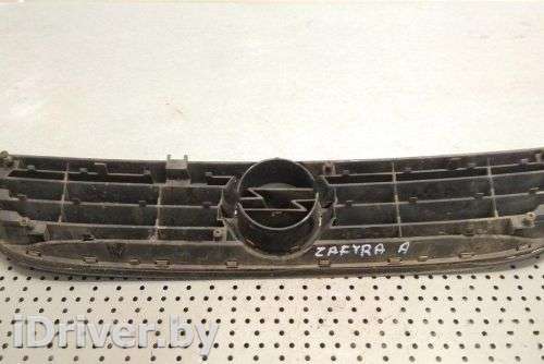 Решетка радиатора Opel Zafira A 2001г. 90580685 , art5151650 - Фото 1