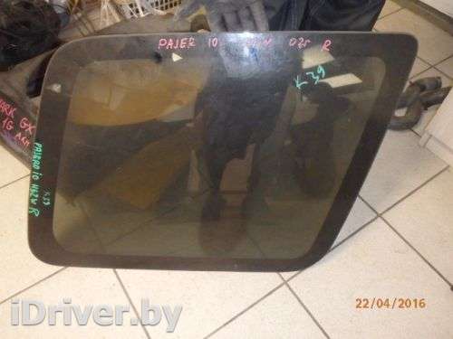 стекло собачника Mitsubishi Pajero 1  - - Фото 1