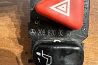 Кнопка аварийной сигнализации Mercedes CLK W208 1998г. 2088200310, #D4081 , art8218485 - Фото 4